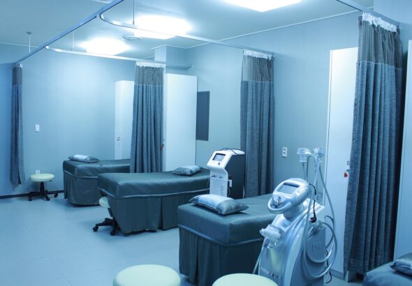 hospital-ward-1338585_1280