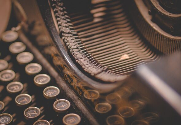 typewriter-5260665_1280